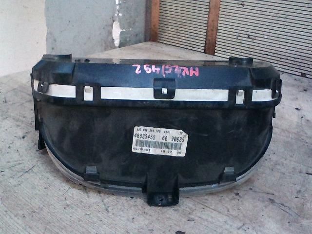 bontott FIAT PUNTO II Kilométeróra