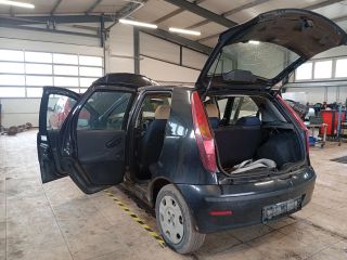 bontott FIAT PUNTO II Kilométeróra