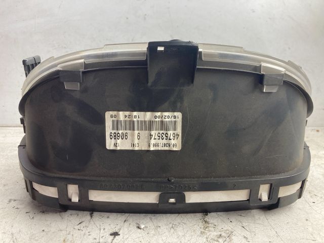 bontott FIAT PUNTO II Kilométeróra