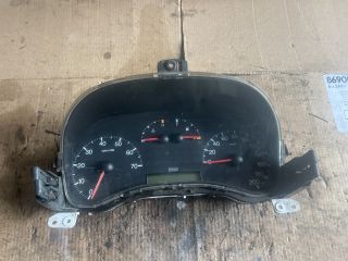 bontott FIAT PUNTO II Kilométeróra