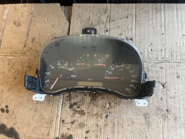 bontott FIAT PUNTO II Kilométeróra