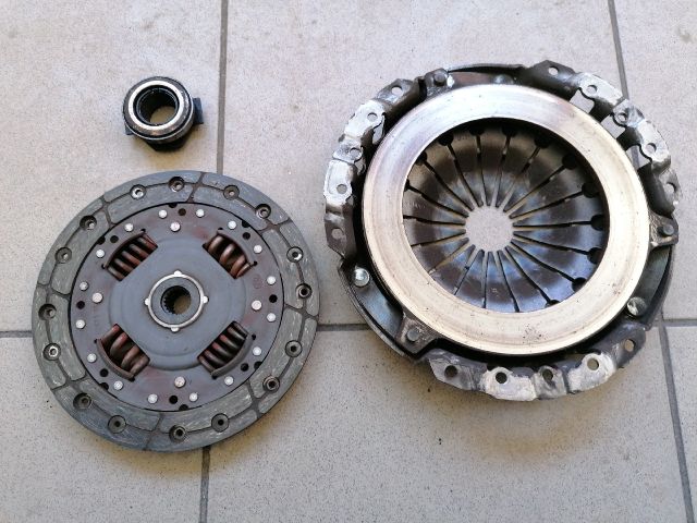 bontott FIAT PUNTO II Kuplung Szett (Szerkezet, Tárcsa)