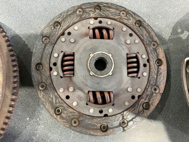 bontott FIAT PUNTO II Kuplung Tárcsa