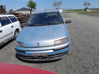 bontott FIAT PUNTO II Motor (Fűzött blokk hengerfejjel)