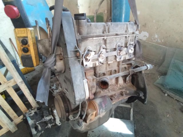 bontott FIAT PUNTO II Motor (Fűzött blokk hengerfejjel)