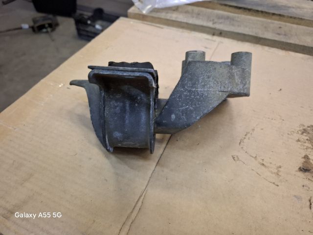 bontott FIAT PUNTO II Motor Tartó Bak (Fém)