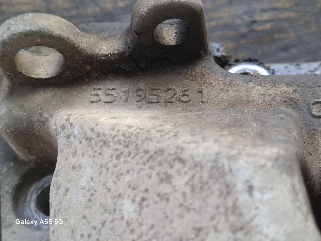 bontott FIAT PUNTO II Motor Tartó Bak (Fém)