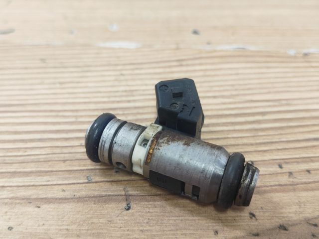 bontott FIAT PUNTO II Porlasztó (1 db)