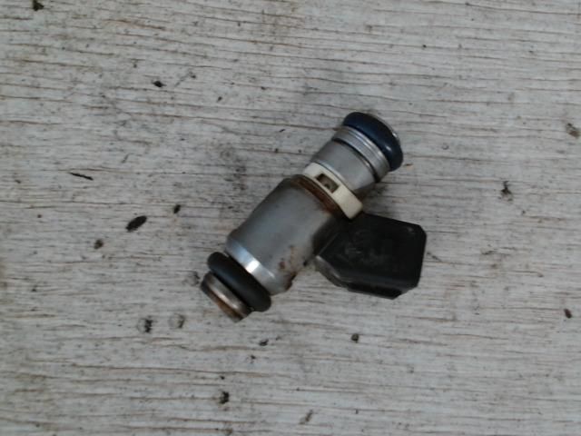 bontott FIAT PUNTO II Porlasztó (1 db)