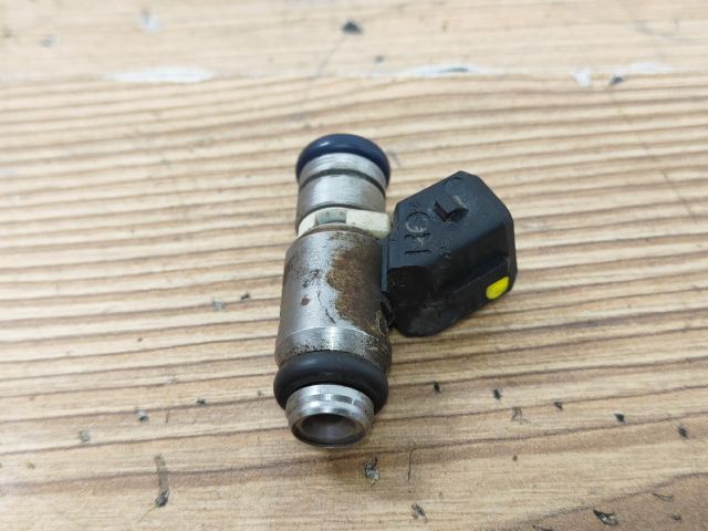 bontott FIAT PUNTO II Porlasztó (1 db)