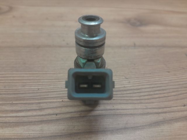 bontott FIAT PUNTO II Porlasztó (1 db)