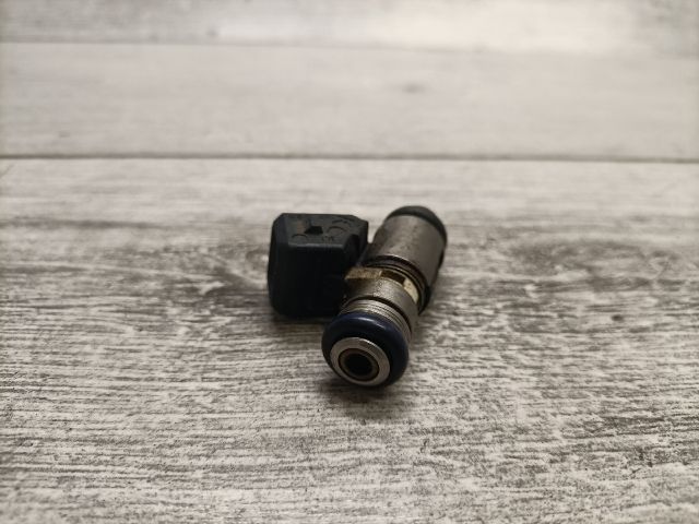 bontott FIAT PUNTO II Porlasztó (1 db)