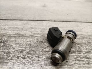 bontott FIAT PUNTO II Porlasztó (1 db)