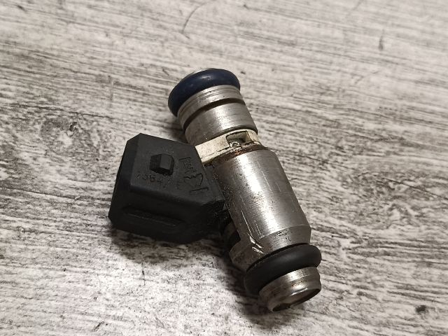 bontott FIAT PUNTO II Porlasztó (1 db)