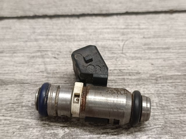 bontott FIAT PUNTO II Porlasztó (1 db)