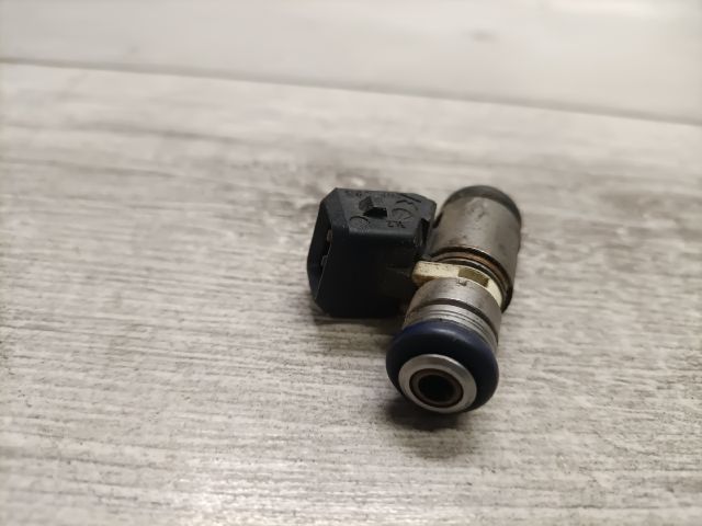 bontott FIAT PUNTO II Porlasztó (1 db)