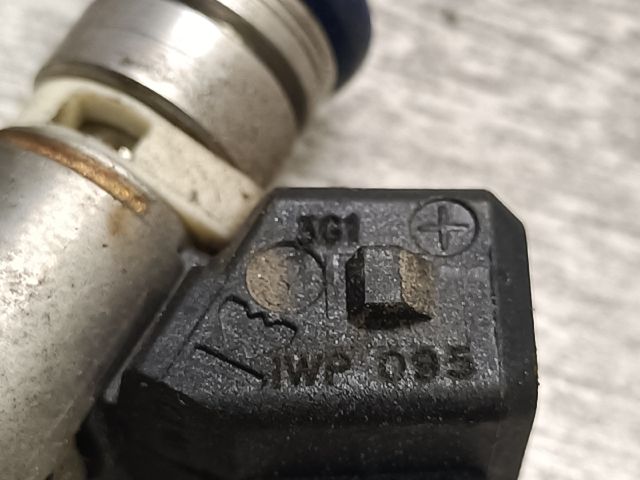 bontott FIAT PUNTO II Porlasztó (1 db)