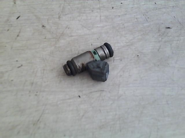 bontott FIAT PUNTO II Porlasztó (1 db)