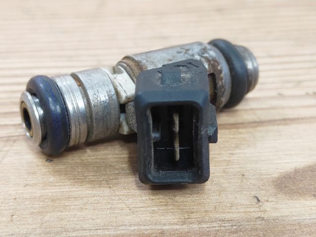 bontott FIAT PUNTO II Porlasztó (1 db)