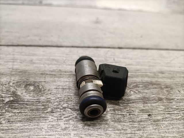 bontott FIAT PUNTO II Porlasztó (1 db)