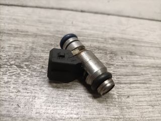 bontott FIAT PUNTO II Porlasztó (1 db)