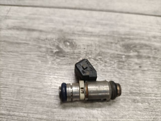 bontott FIAT PUNTO II Porlasztó (1 db)