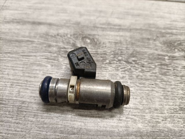 bontott FIAT PUNTO II Porlasztó (1 db)