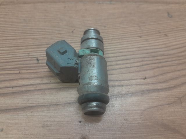 bontott FIAT PUNTO II Porlasztó (1 db)