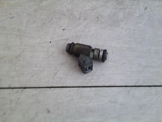 bontott FIAT PUNTO II Porlasztó (1 db)