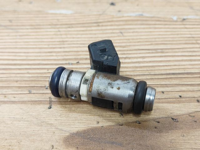 bontott FIAT PUNTO II Porlasztó (1 db)