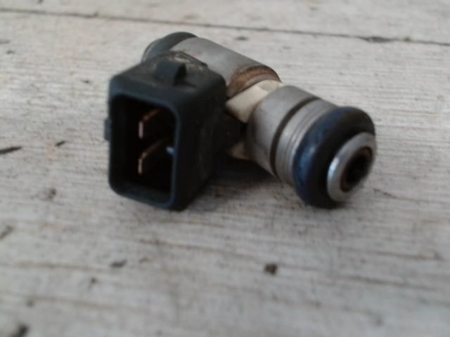 bontott FIAT PUNTO II Porlasztó (1 db)