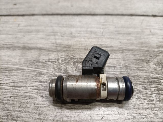 bontott FIAT PUNTO II Porlasztó (1 db)