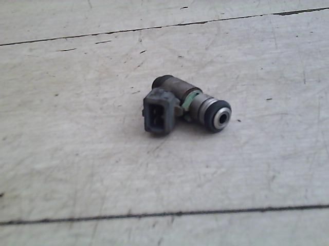 bontott FIAT PUNTO II Porlasztó (1 db)