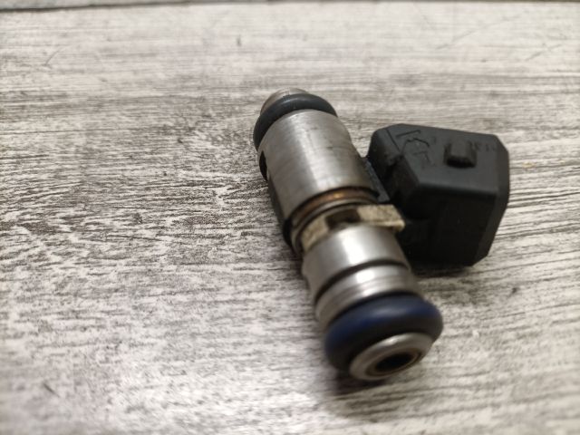 bontott FIAT PUNTO II Porlasztó (1 db)