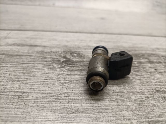 bontott FIAT PUNTO II Porlasztó (1 db)