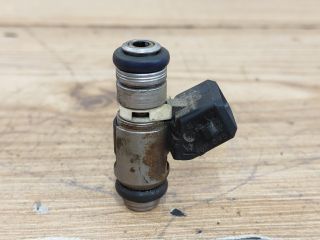 bontott FIAT PUNTO II Porlasztó (1 db)