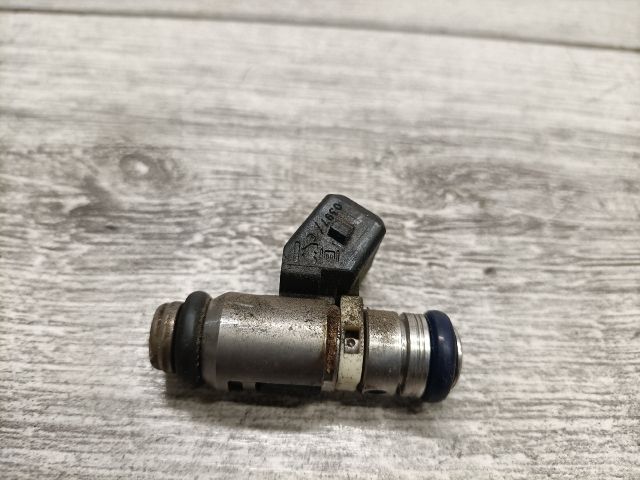 bontott FIAT PUNTO II Porlasztó (1 db)