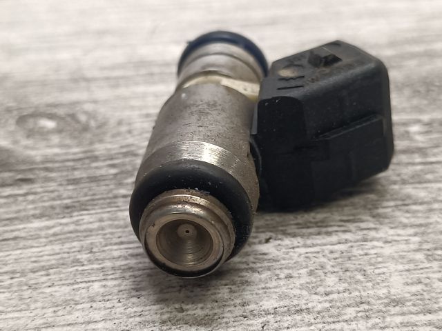 bontott FIAT PUNTO II Porlasztó (1 db)