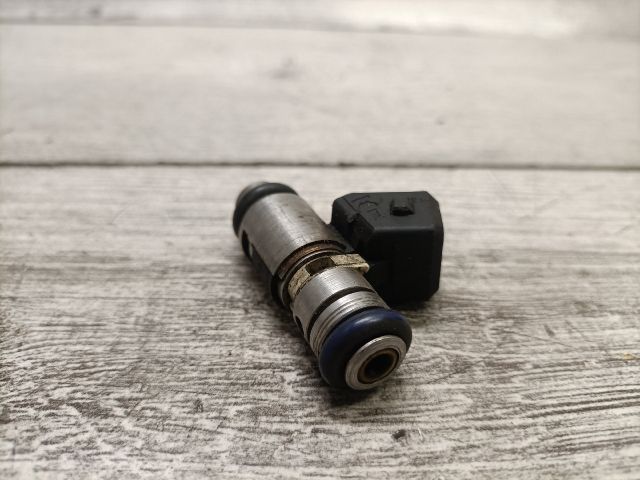 bontott FIAT PUNTO II Porlasztó (1 db)