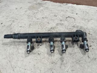 bontott FIAT PUNTO II Porlasztó Sor / Híd