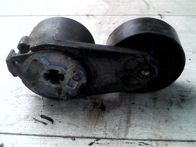 bontott FIAT PUNTO II Szíjfeszítő Görgő