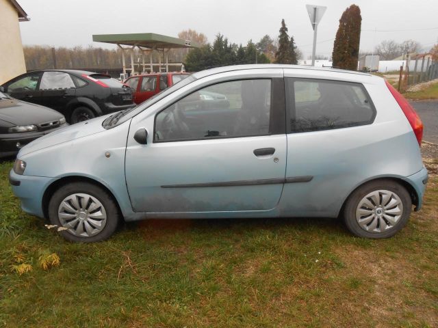 bontott FIAT PUNTO II Váltó Kulissza