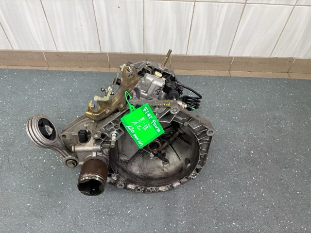 bontott FIAT PUNTO II Váltó (Mechanikus)