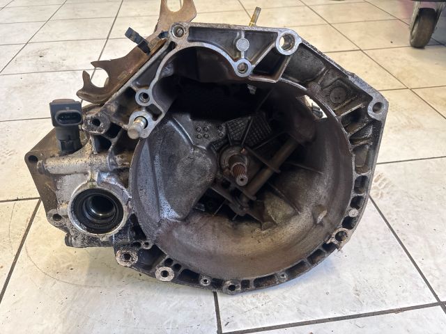 bontott FIAT PUNTO II Váltó (Mechanikus)