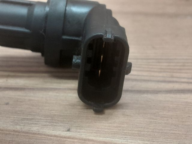 bontott FIAT PUNTO II Vezérműtengely Fordulatszám Jeladó