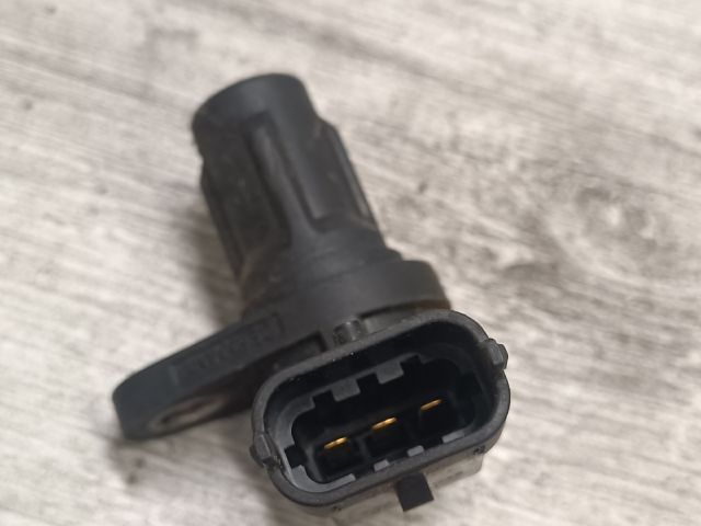 bontott FIAT PUNTO II Vezérműtengely Fordulatszám Jeladó