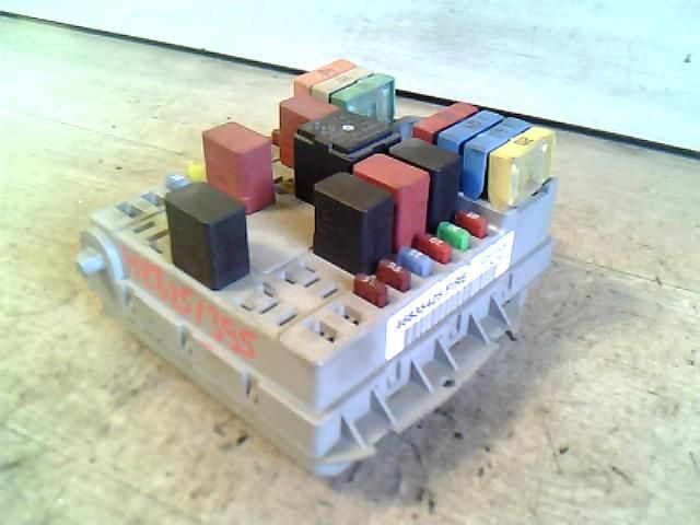 bontott FIAT PUNTO II Biztosítéktábla Motortér