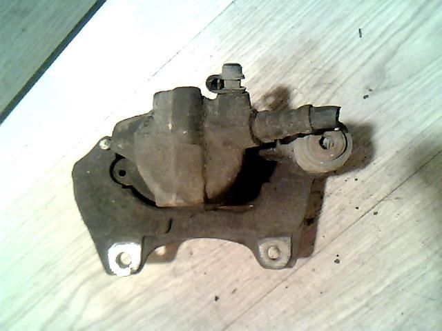 bontott FIAT PUNTO II Jobb első Féknyereg Munkahengerrel