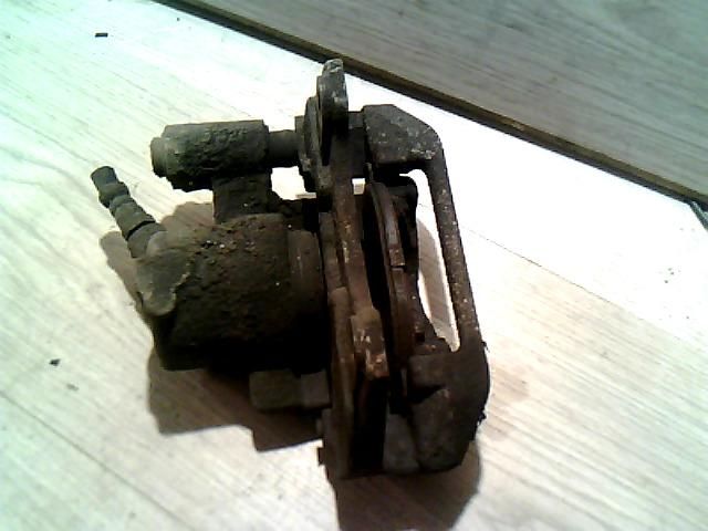 bontott FIAT PUNTO II Jobb első Féknyereg Munkahengerrel