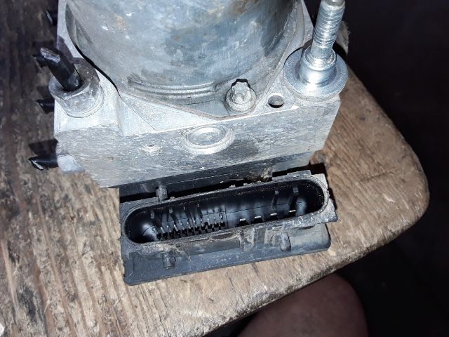 bontott FIAT PUNTO II ABS Kocka